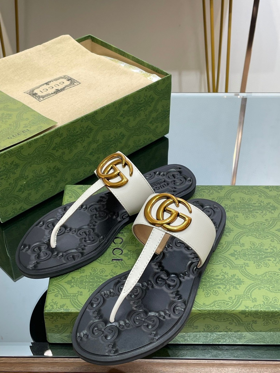 Gvc*1 Thong Sandal With Double G White For Women ‎