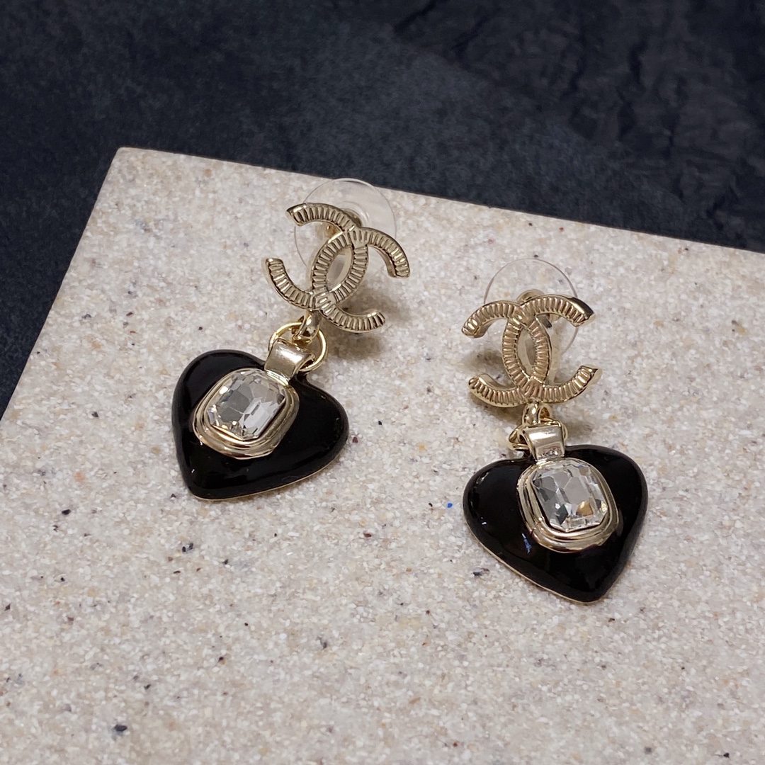 Ch**el Heart Earrings Black For Women