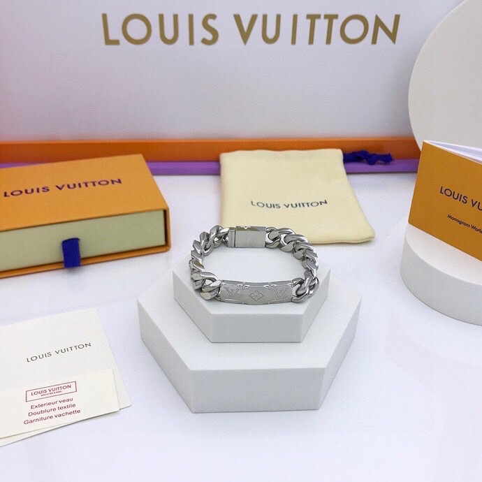L0vis Vvtt0n Monogram Chain Bracelet Silver Tone For Men M00855