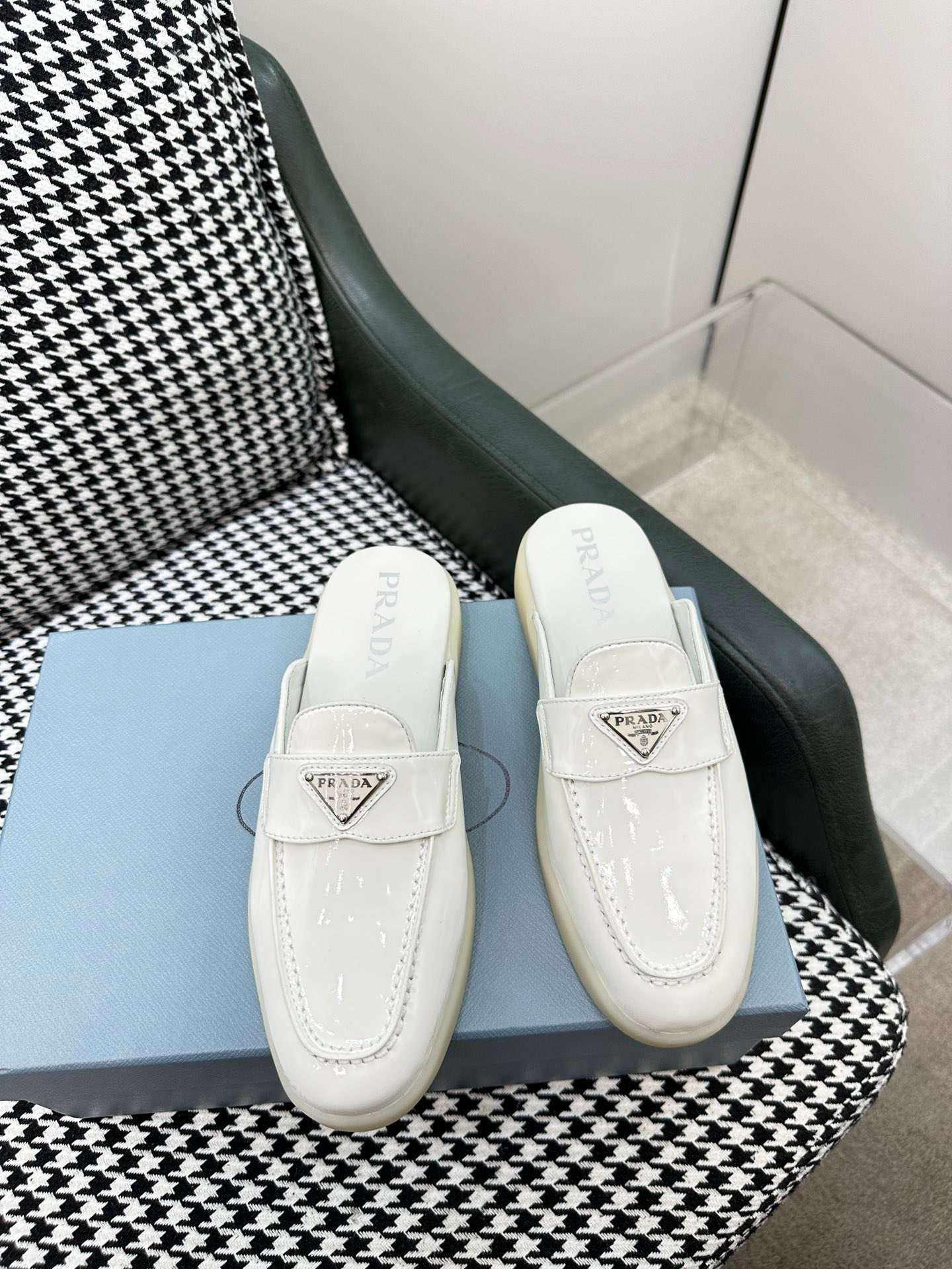Pra*a Brushed Sabots White For Women