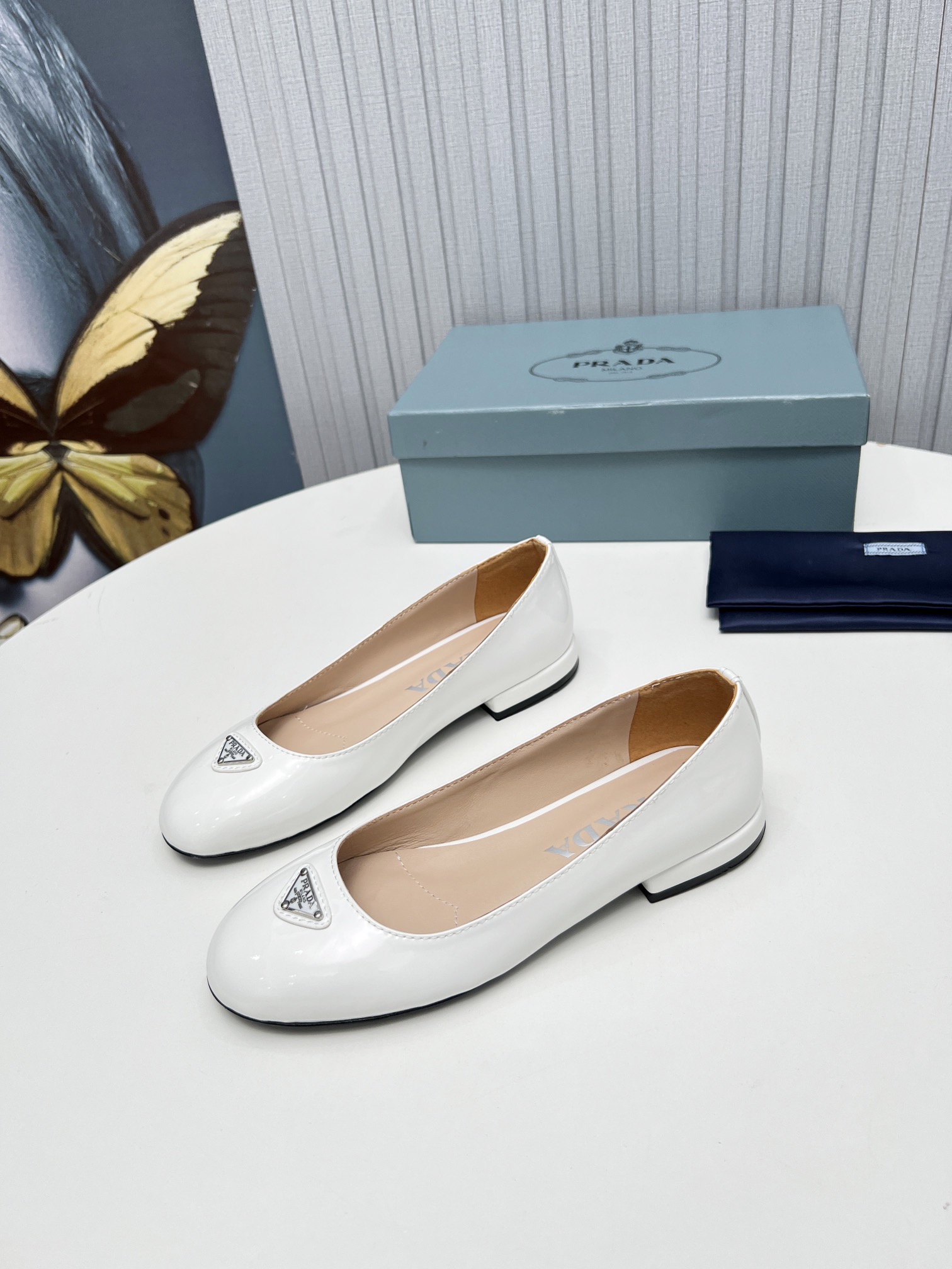 Pra*a Patent Ballerinas White For Women 1F200N_069_F0304_F_015