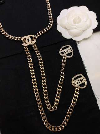 Ch**el Pearl Heart Necklace Gold For Women