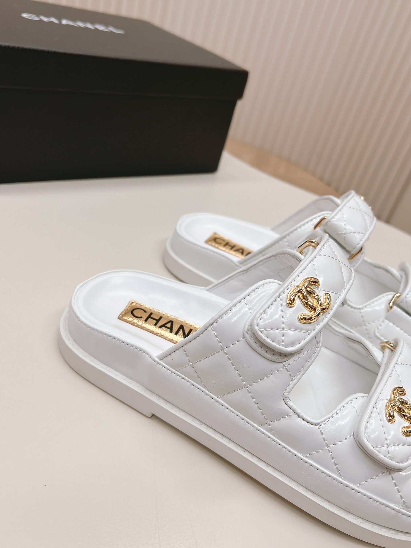 Ch**el Sandals With Ch**el Logo White For Women