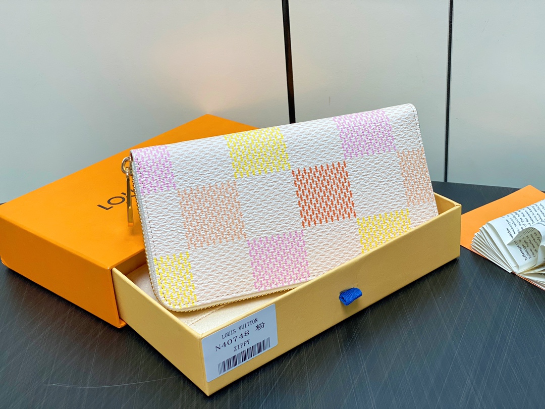L0vis Vvtt0n Zippy Wallet White For Women 19.5cm / 7.7in N40748