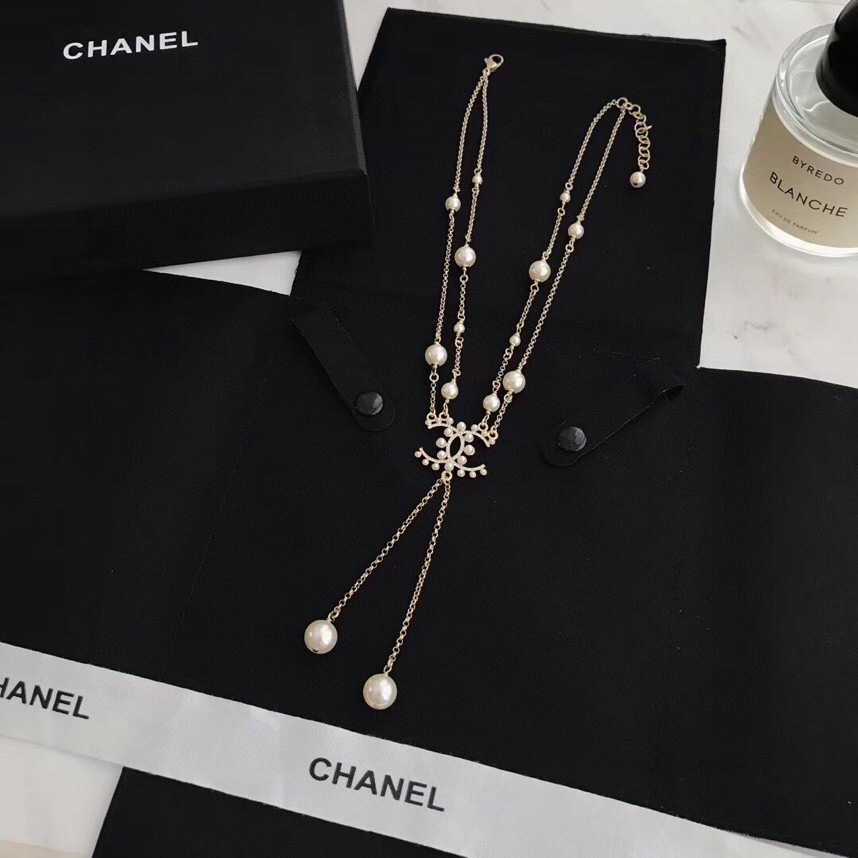 Ch**el Necklace
