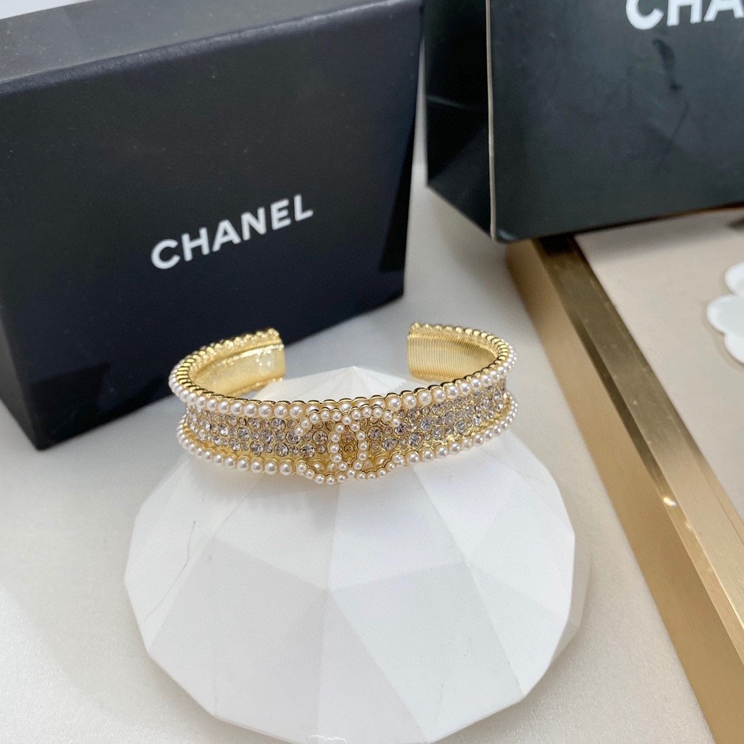 Ch**el Bracelet