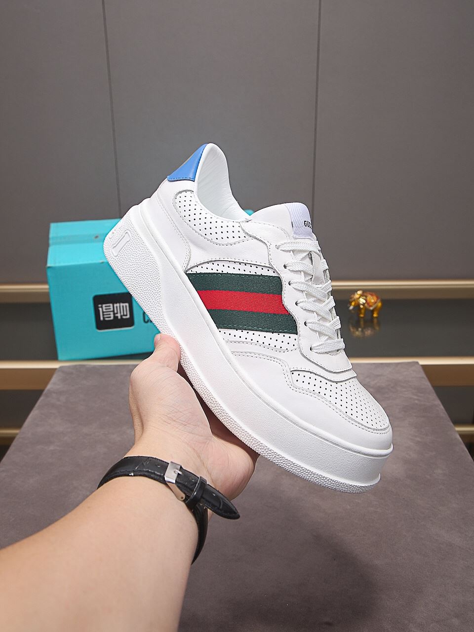Gvc*1 Men’s Sneaker With Web White For Men 669698 UPG10 9060