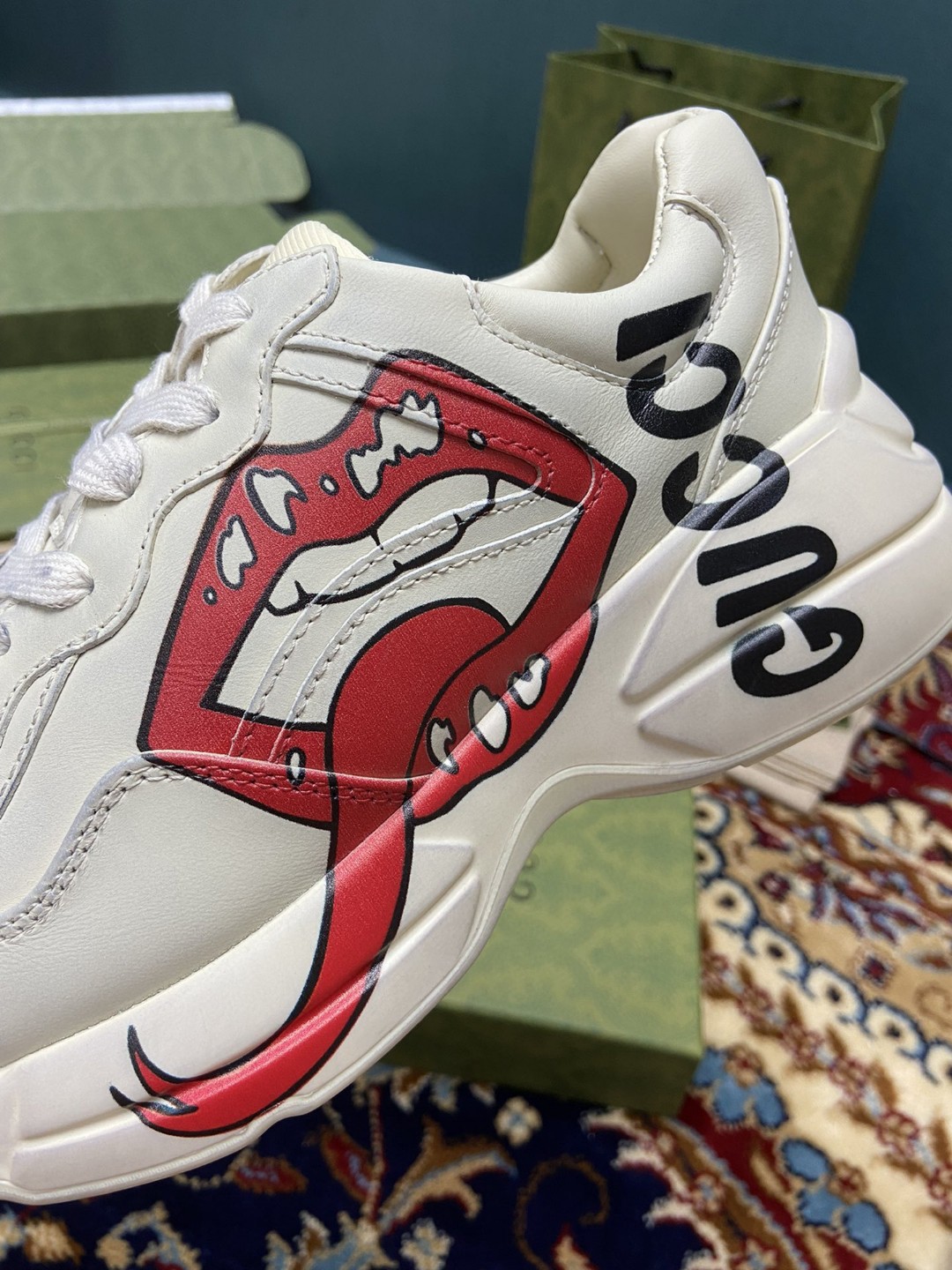 Gvc*1 Men’s Rhyton Sneakers With Mouth Print White Ivory For Men 552089 A9L00 9522