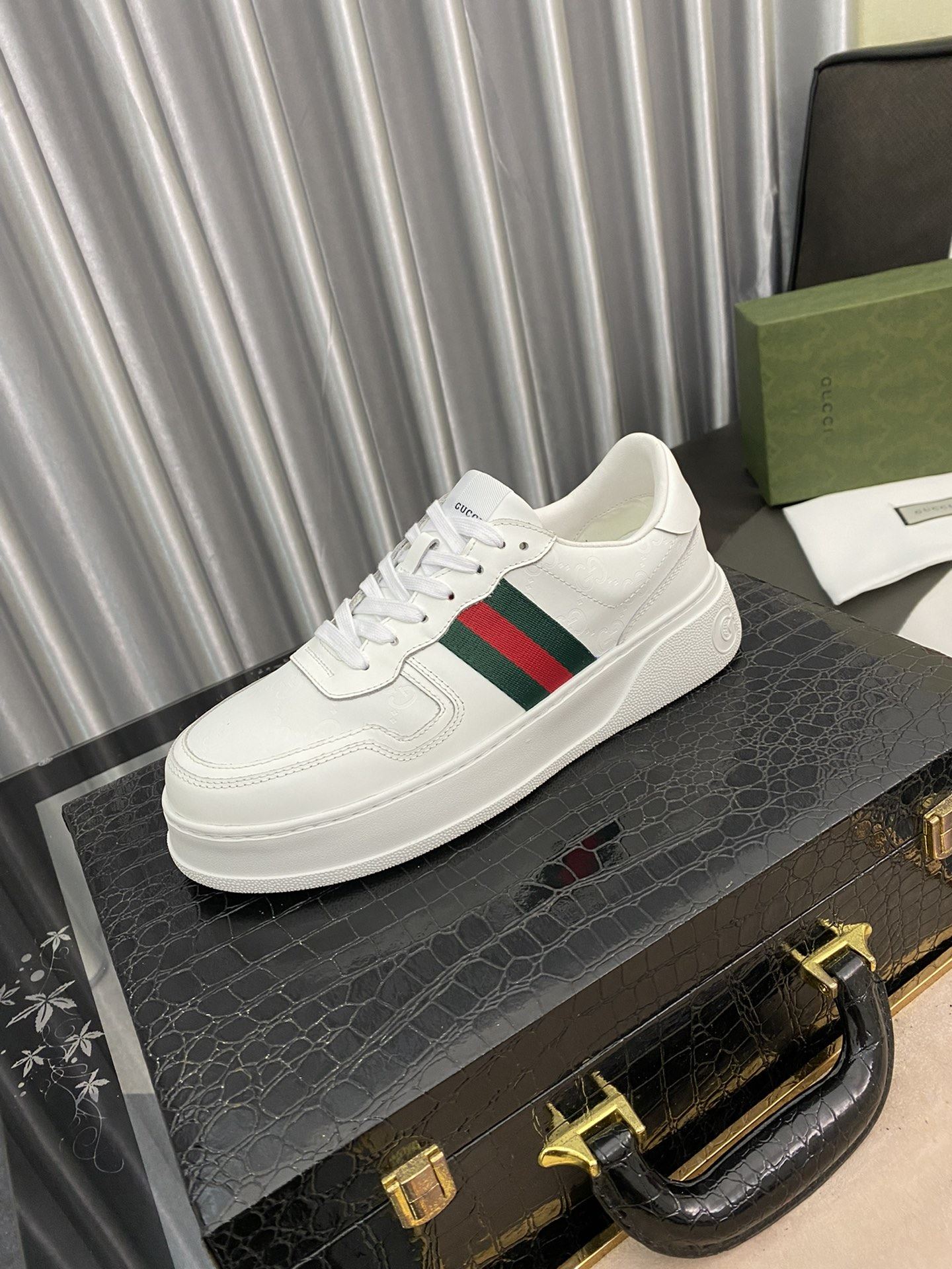 Gvc*1 Men’s GG Sneaker With Web White For Men 669582