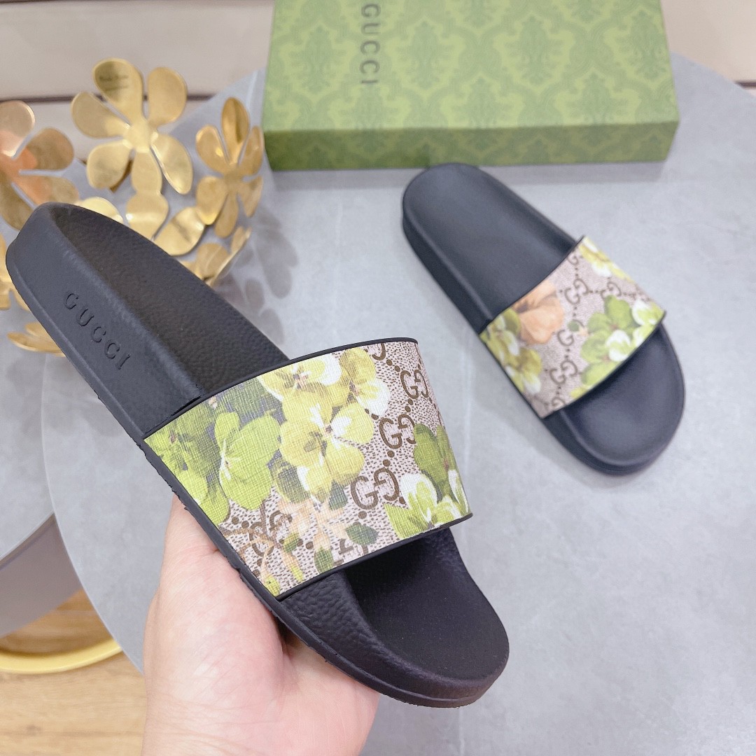 Gvc*1 Men’s GG Pursuit Floral Slider Green For Men 407345