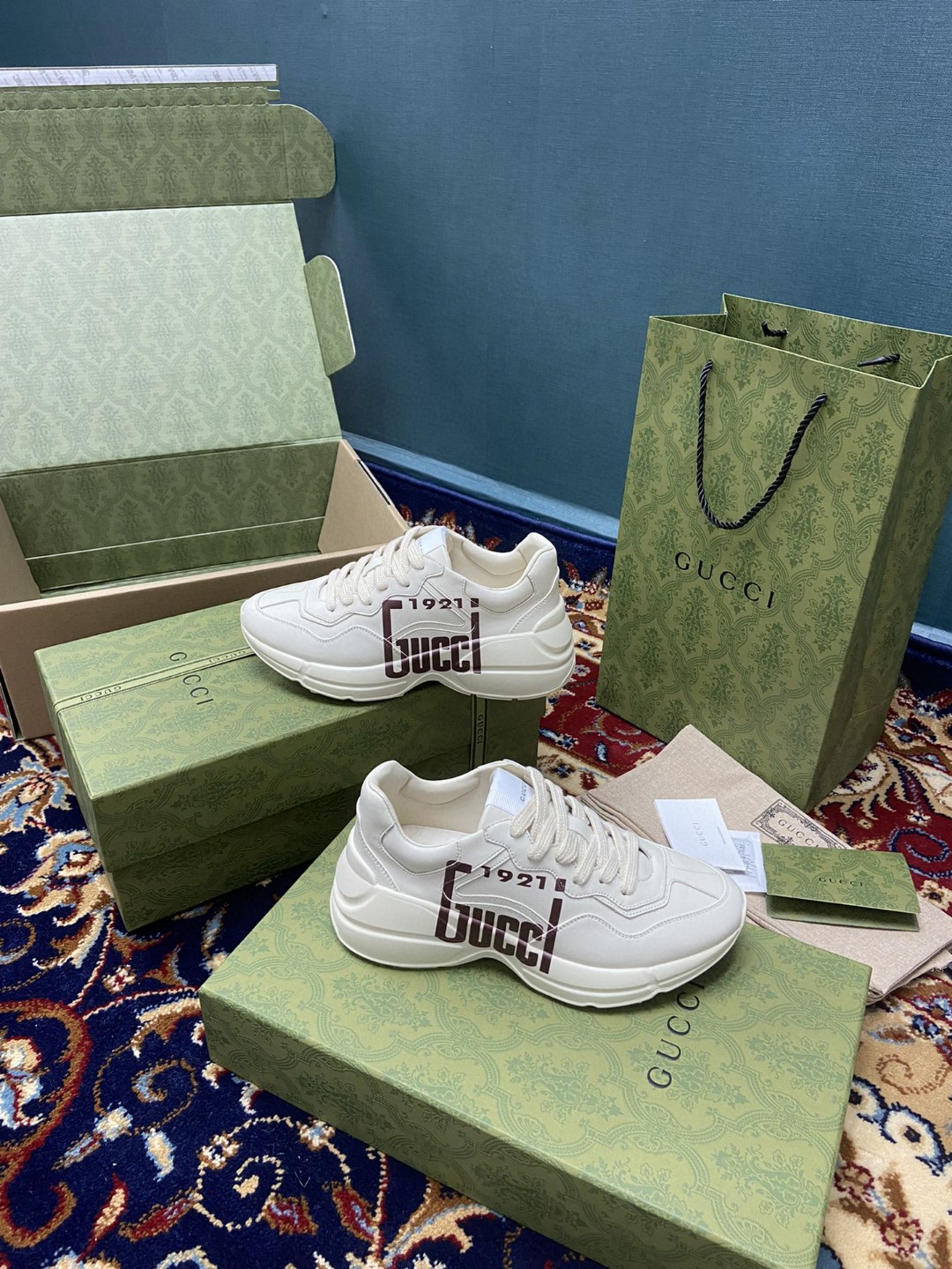 Gvc*1 Women’s Rhyton Sneakers With Logo 1921 Gvc*1 White Ivory For Women ‎684896 DRW00 9522