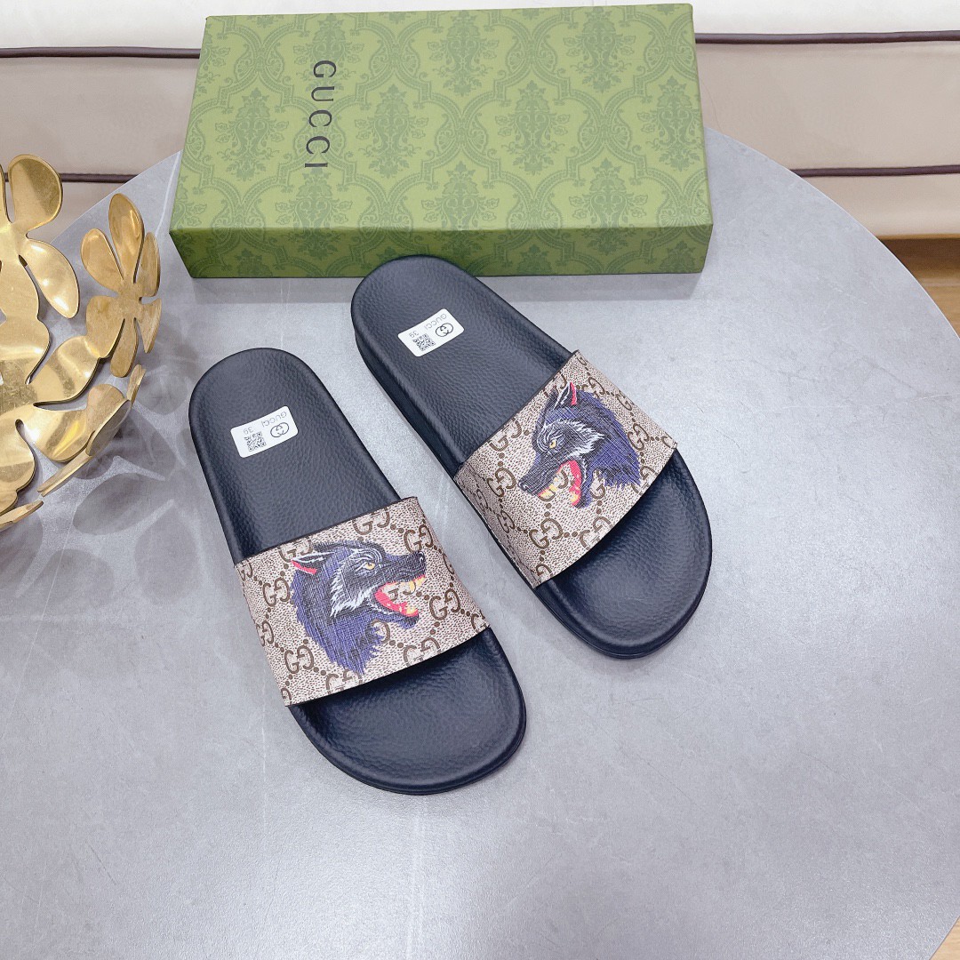 Gvc*1 Women’s Gvc*1 Svp*me Slides With Wolf Black And Gray For Women 408508