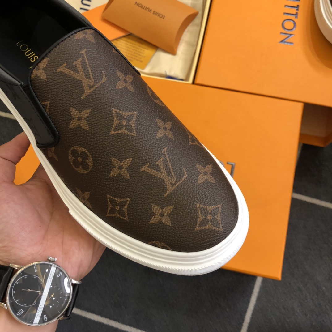 L0vis Vvtt0n LV Slip On Brown For Men LV