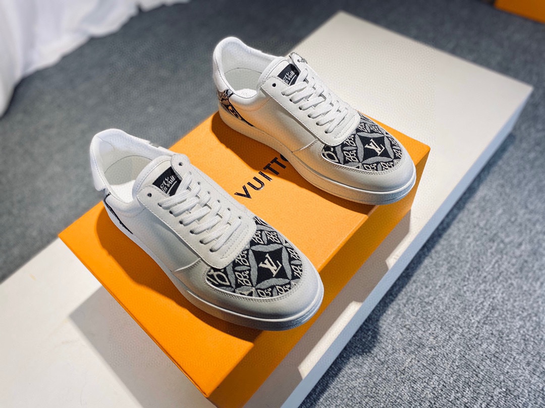 L0vis Vvtt0n Rivoli Sneaker Gray And White For Men LV
