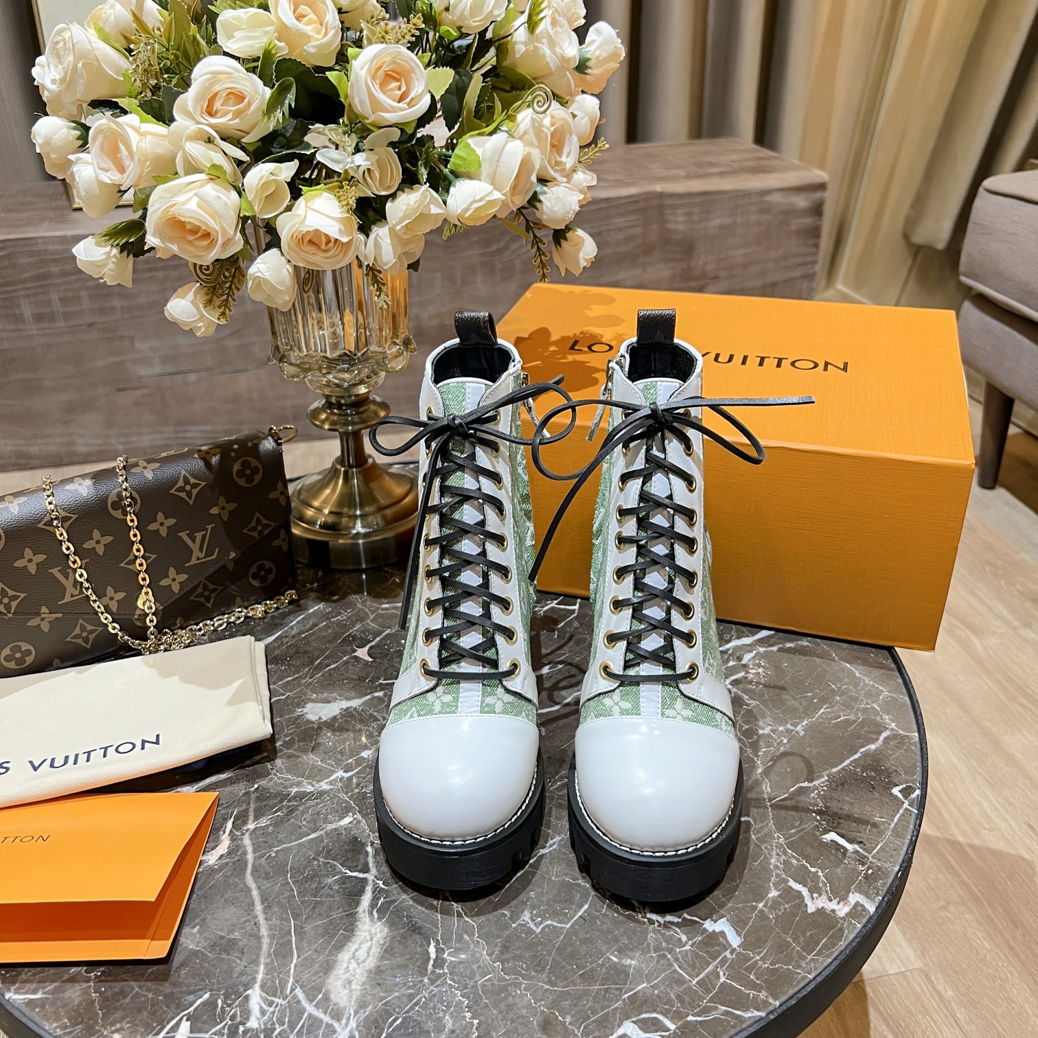 L0vis Vvtt0n Women’s Star Trail Ankle Boots Green For Women LV